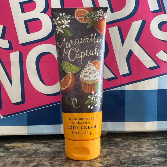 Bath & Body Works Margarita Cupcake - Picture 2 of 4